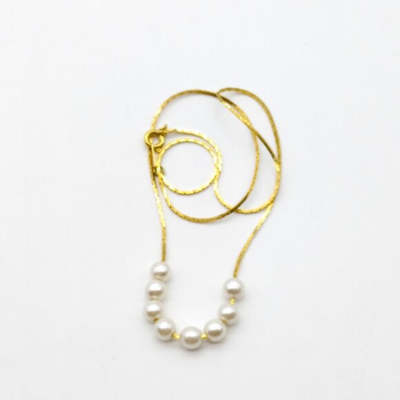 Vintage Gold Tone Slide Bib Necklace, Faux Pearls on Delicate Chain - Picture 2 of 4